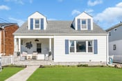 Steps to Beach - Hot Tub - Driveway Parking - 2BR