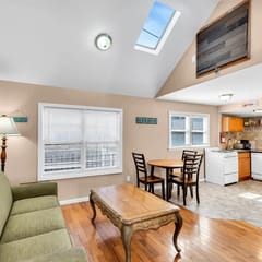 Skylit Beach Unit—Near Boardwalk & Casino Pier