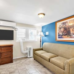 4BR Beach Getaway – Two Adjoining Apartments Steps from the Beach