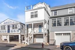 3BR -   Beach Block - Rooftop Deck - Ocean View!