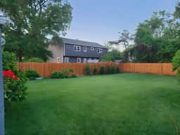 2BR -  Beach Home - Huge Yard - Walk to Beach