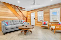 Sea Bright Cottage · Steps to Beach · Private Yard