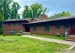 5BR Riverfront Home  - Private Nature Retreat