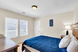 Ocean Block 4BR  – Steps to Boardwalk & Beach