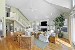 Family Fun in Avalon! - Image 2