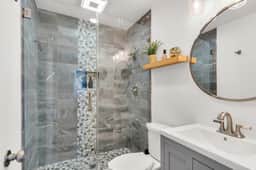 Steps to Beach - Hot Tub - Driveway Parking - 2BR - Image 5