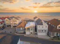 Steps to the Sand - 4 BR - Ocean Views - Rooftop - Image 3
