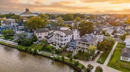6BR Entire Lakefront Historic Home -Walk to Asbury - Image 2