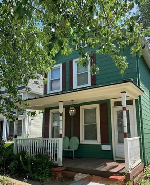 1 Bedroom - 1 Bath