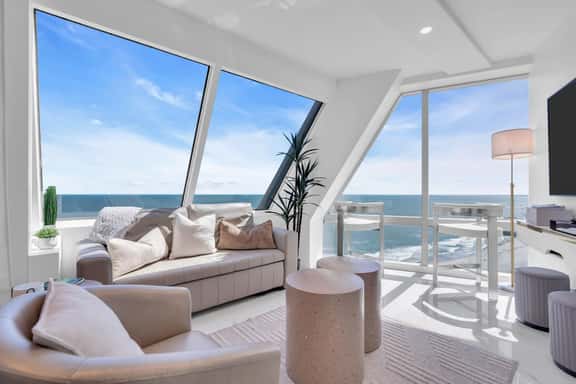 Beachfront Penthouse • Boardwalk & Ocean Views - Image 1