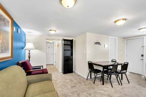 Relaxing Beach Block 2BR - Image 1