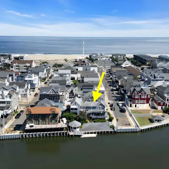 3BR Upstairs River View Condo - Beach Block - WOW! - Image 1