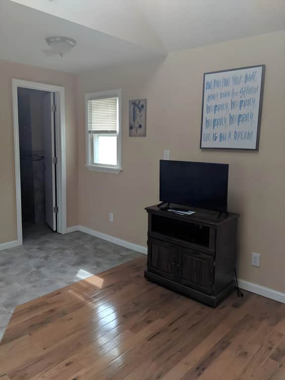 Newly Renovated One Bedroom, Steps from the Beach - 39B