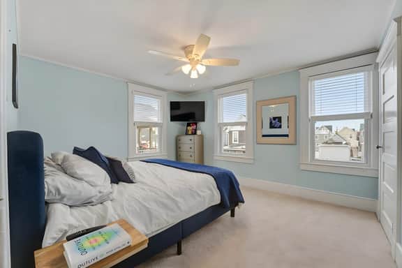 Beach St Bliss -  3BR Family House - Beach Block