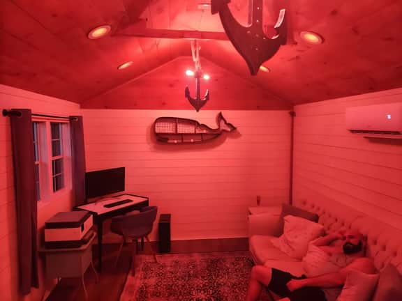 2BR -  Beach Home - Huge Yard - Walk to Beach