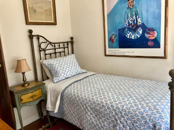 3BR Upstairs River View Condo - Beach Block - WOW!