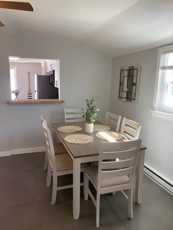 Charming Back Bay Bungalow - Steps to Beach & Boardwalk