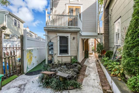 Lakefront - Waterview Porch - Downstairs Unit-3BR - Image 2