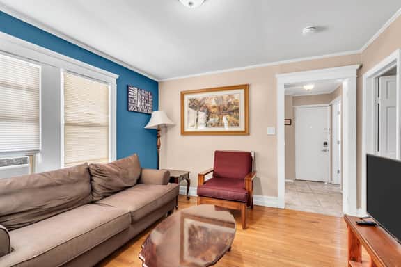 6BR Beach Block Home in Seaside Heights - Image 2