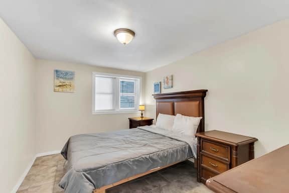 2br, Fully Renovated, Ocean Block