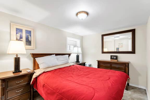 2br, Fully Renovated, Ocean Block
