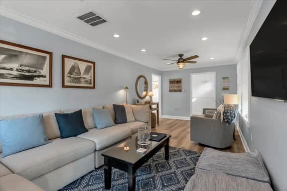 Lovely Spring Lake Beach House - 3BR - 2BA