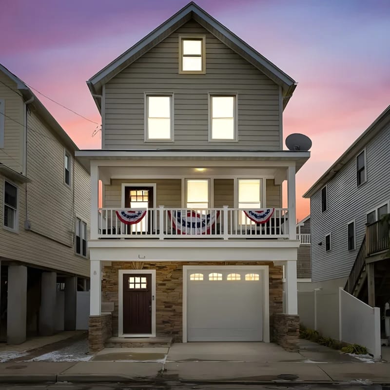 Beach St Bliss -  3BR Family House - Beach Block
